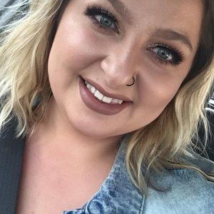 Meet your Posher, Amelia